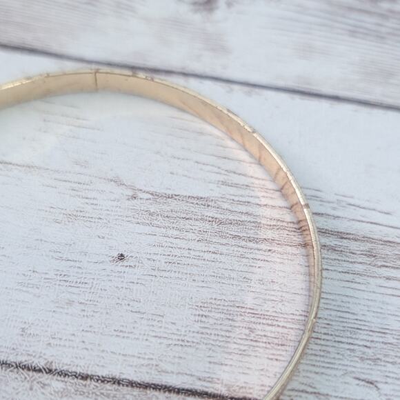 Vintage Bracelet 8.25" Gold Tone with Pattern - Condition Issues - Picture 3 of 7